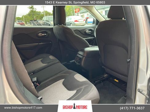 Used 2014 Jeep Cherokee Latitude image 13