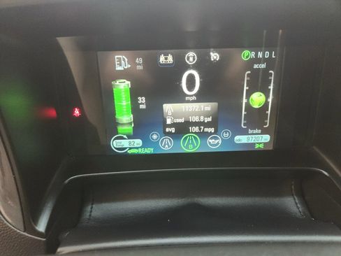 Used 2013 Chevrolet Volt Premium w/ Premium Trim Package FWD image 22
