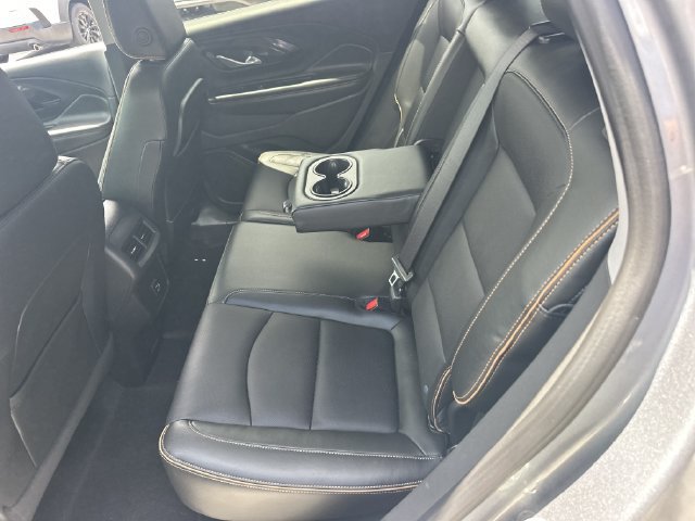 Used 2023 GMC Terrain AT4 w/ Tech Package AWD/4WD image 10