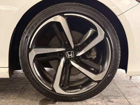 Used 2018 Honda Accord Sport image 39