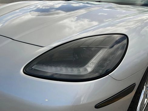 Used 2005 Chevrolet Corvette Coupe w/ Preferred Equipment Group RWD image 42
