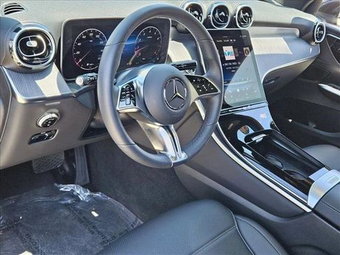 Used 2026 Mercedes-Benz GLC 300 image 10