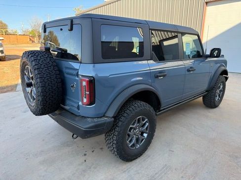 New 2025 Ford Bronco Badlands image 8