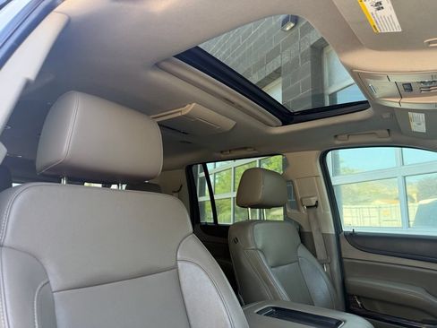 Used 2015 GMC Yukon XL SLT w/ Open Road Package AWD/4WD image 52