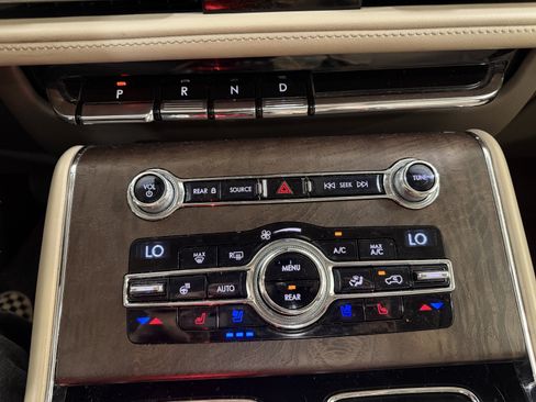 Used 2020 Lincoln Aviator Reserve w/ Equipment Group 202A AWD/4WD image 10