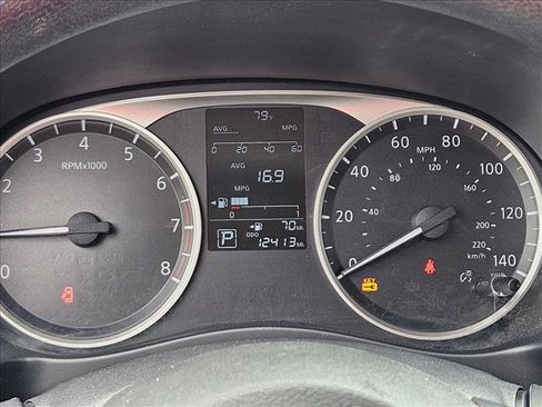 Used 2024 Nissan Kicks S image 10