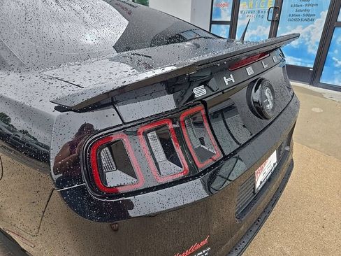 Used 2013 Ford Mustang Shelby GT500 RWD image 25