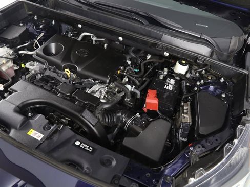 Used 2021 Toyota RAV4 XLE image 17