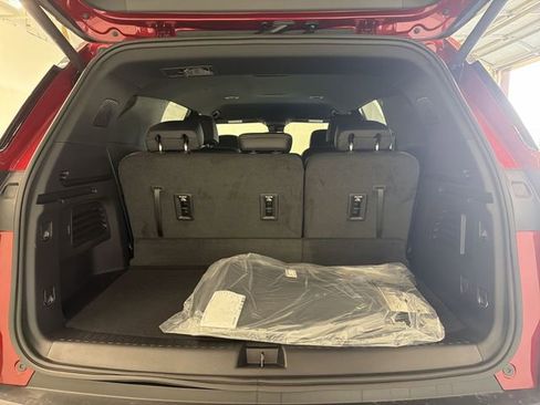 New 2026 Chevrolet Traverse LT AWD/4WD image 18
