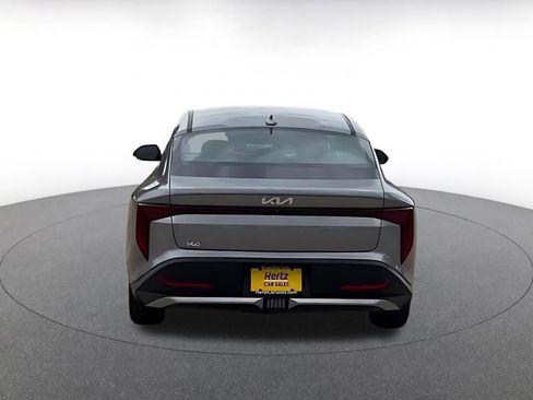 Used 2025 Kia K4 LXS image 12