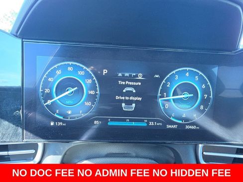Used 2025 Hyundai Elantra SEL FWD image 17