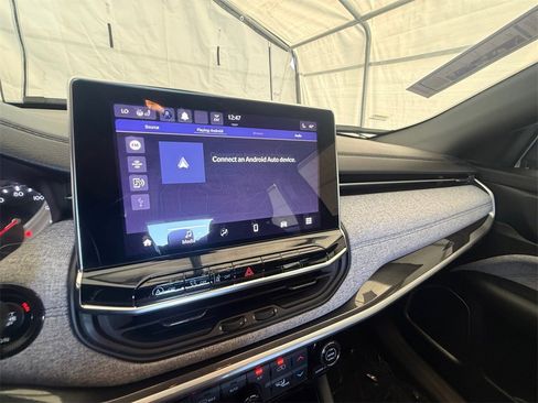 Used 2023 Jeep Compass Latitude w/ Convenience Group image 5