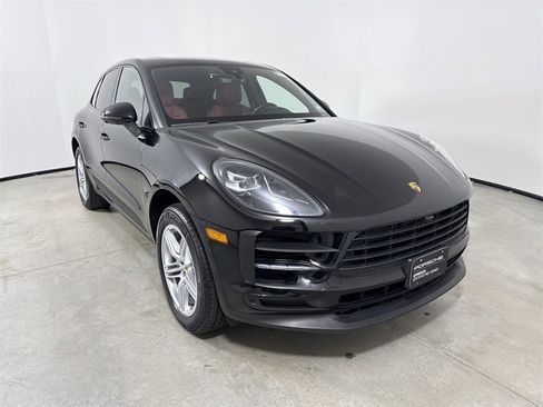 Certified 2021 Porsche Macan S image 9