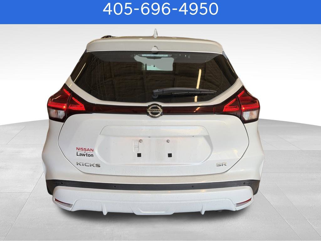 Used 2021 Nissan Kicks SR w/ SR Premium Package FWD image 8