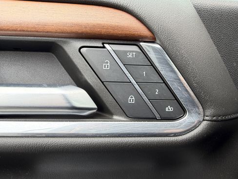 Used 2023 GMC Sierra 1500 Denali w/ Technology Package image 34