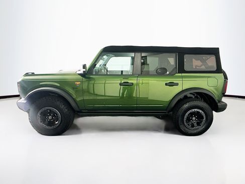Used 2023 Ford Bronco Badlands image 4