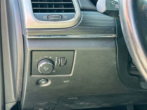 Used 2021 Jeep Grand Cherokee Limited AWD/4WD image 11