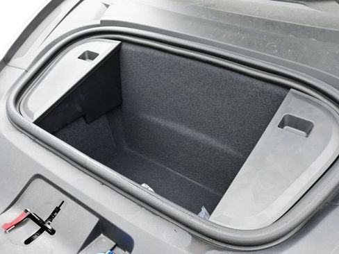 Certified 2025 Porsche Taycan AWD/4WD image 17
