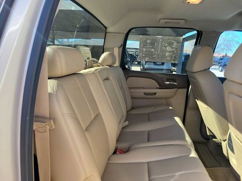 Used 2009 Chevrolet Silverado 1500 LTZ w/ White Diamond Edition image 13
