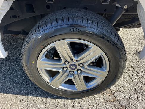 Used 2019 Ford F150 XLT w/ Equipment Group 302A Luxury image 15