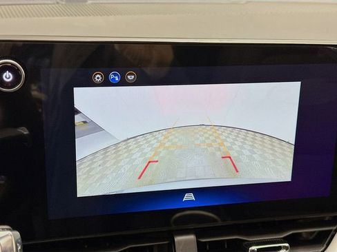 New 2026 Chevrolet Equinox LT image 16