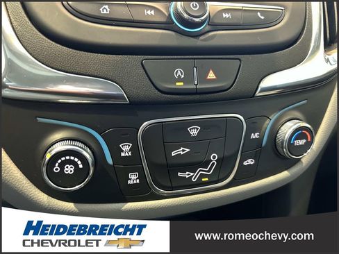 Used 2024 Chevrolet Equinox LS w/ LS Convenience Package FWD image 23