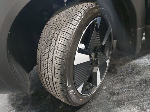 New 2026 Nissan Kicks SR w/ Cold Weather Package image 30