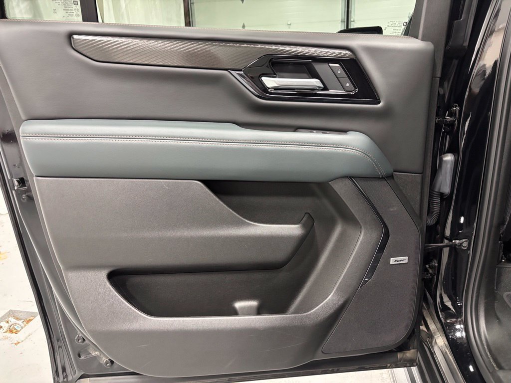 Used 2026 GMC Yukon XL AT4 AWD/4WD image 40