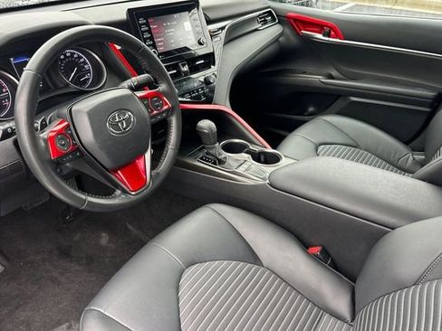 Used 2023 Toyota Camry SE image 11