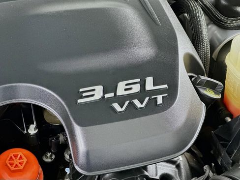 Used 2023 Dodge Charger SXT image 43