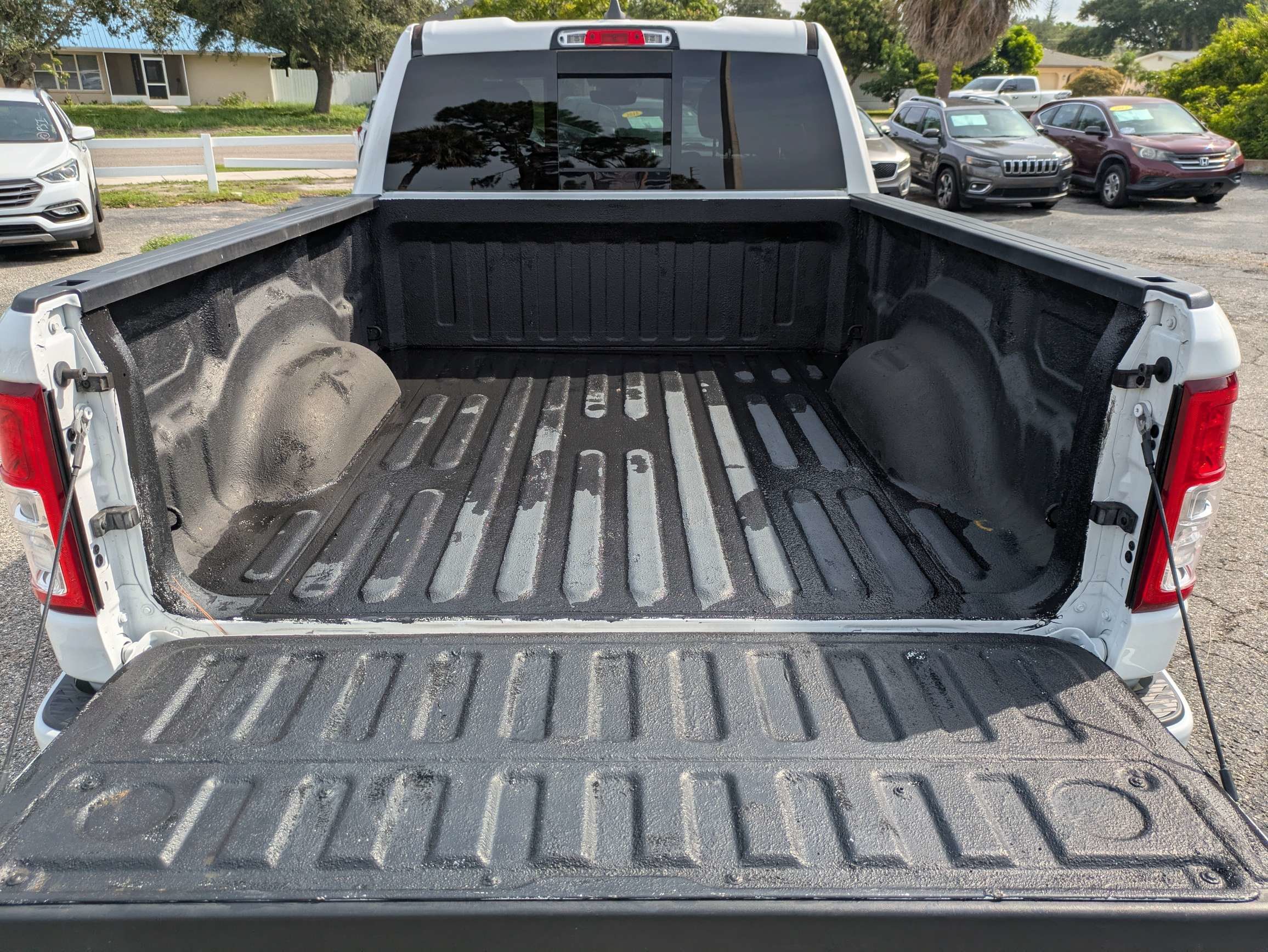 Used 2022 RAM 1500 Big Horn AWD/4WD image 16