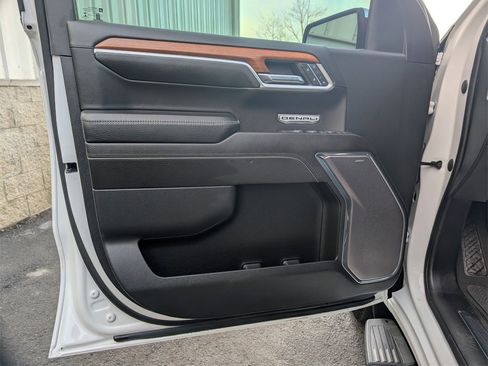 Certified 2022 GMC Sierra 1500 Denali w/ Technology Package image 8