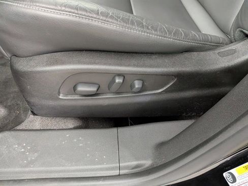 Certified 2023 Cadillac XT4 Premium Luxury w/ Cold Weather Package image 18