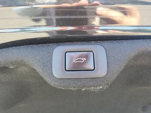 Used 2023 Lexus ES 350 F Sport w/ Accessory Package (Z2) FWD image 9