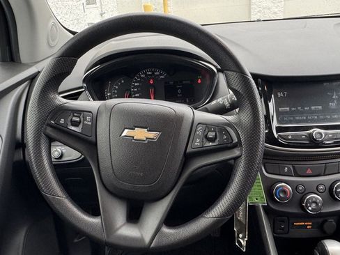Used 2017 Chevrolet Trax LT image 13