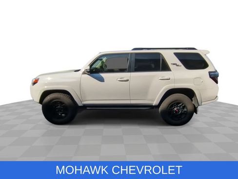Used 2023 Toyota 4Runner TRD Off-Road Premium w/ Moonroof Package AWD/4WD image 6