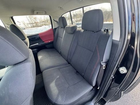 Used 2018 Toyota Tacoma SR5 image 12