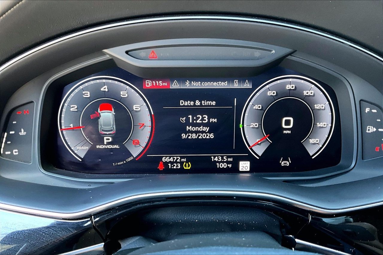 Used 2019 Audi Q8 Prestige w/ Adaptive Chassis Package AWD/4WD image 12