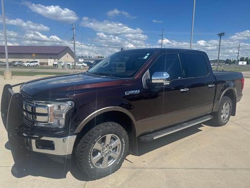 Used 2019 Ford F150 Lariat w/ Equipment Group 502A Luxury AWD/4WD image 4