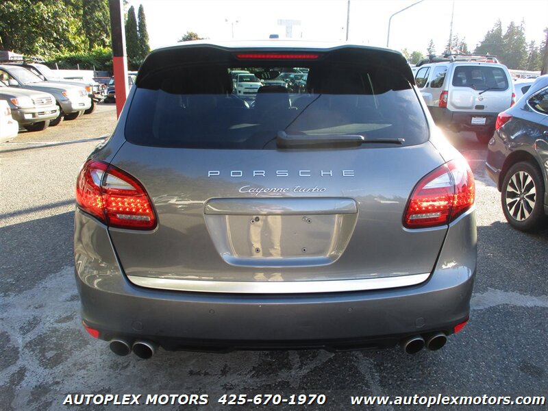 Used 2011 Porsche Cayenne Turbo AWD/4WD image 6