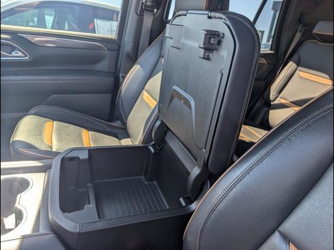 Used 2023 GMC Yukon AT4 w/ AT4 Premium Plus Package AWD/4WD image 19
