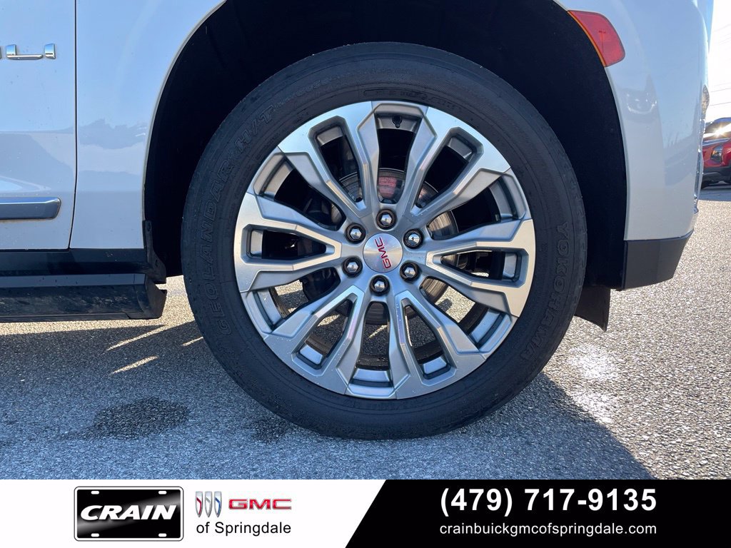 Used 2023 GMC Yukon Denali AWD/4WD image 31
