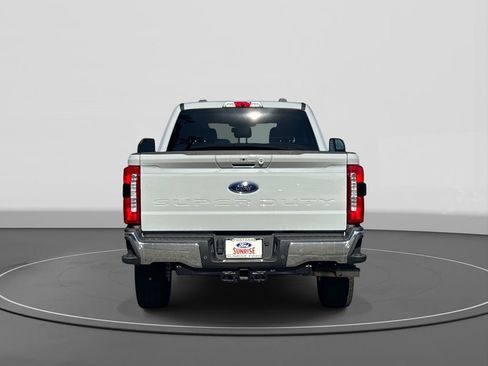 New 2025 Ford F250 Lariat w/ FX4 Off-Road Package image 6