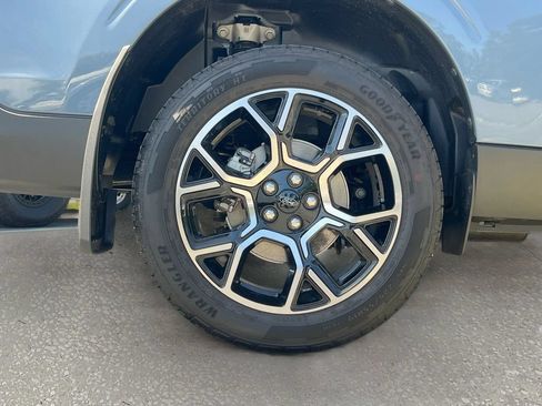 Used 2026 Ford Maverick Lariat w/ 4K Tow Package AWD/4WD image 29