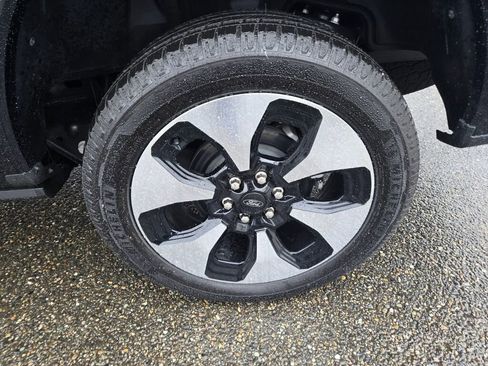 Used 2025 Ford F150 Lightning Platinum image 8