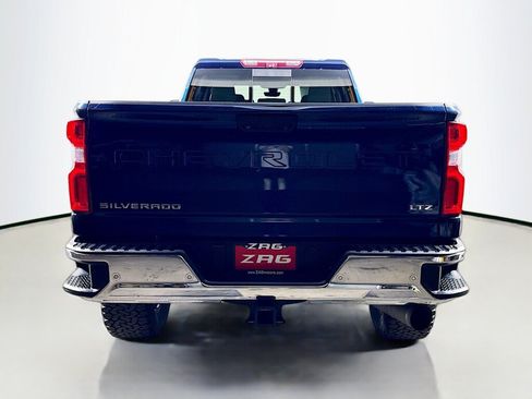 Used 2020 Chevrolet Silverado 2500 LTZ w/ LTZ Premium Package AWD/4WD image 4