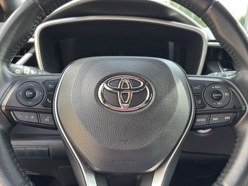 Used 2021 Toyota Corolla XSE FWD image 17