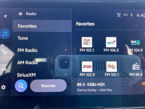 Used 2025 Toyota Corolla SE w/ SE Premium Package image 35