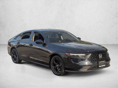 Used 2025 Honda Accord SE image 3