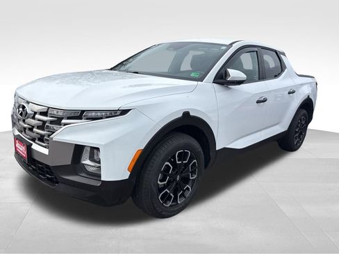 Used 2022 Hyundai Santa Cruz SE w/ Cargo Package image 2